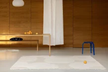 Jednobarevný vlněný koberec Marimekko Iso Unikko přírodní bílá 132301 Brink & Campman