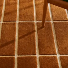 Designový vlněný koberec Marimekko Tiiliskivi hnědý 132905 Brink & Campman
