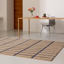 Designový vlněný koberec Marimekko Tiliskivi béžovo modrý 132908 Brink & Campman