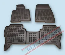 Gumové koberce Mitsubishi Pajero 2002-2006 (po faceliftu) - 28 mm okraj