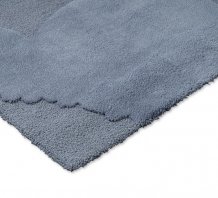 Jednobarevný vlněný koberec Marimekko Iso Unikko modrý 132308 Brink & Campman