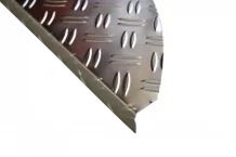 Hliníkový nášlap na schody Steeltred
