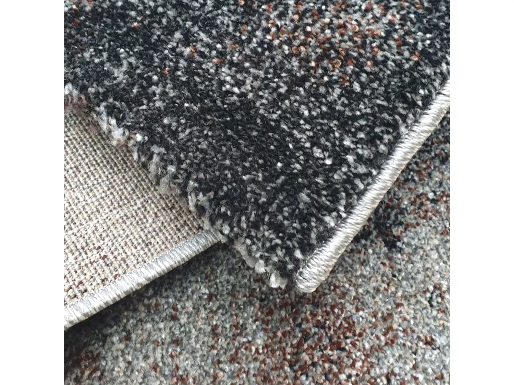 Kusový koberec Universe / 841-86 Dk. Grey-beige