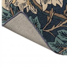 Květinový vlněný koberec Morris & Co Honeysuckle&Tulip woad/thyme 130408 Brink & Campman