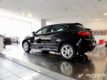 Ochranné bočné lišty Alfa Romeo Giulietta 2010-2020 (hatchback)