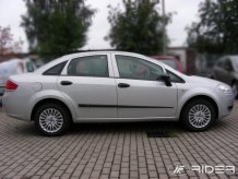 Ochranné bočné lišty Fiat Linea 2007- (sedan)