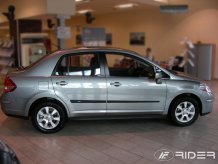 Ochranné bočné lišty Nissan Tiida 2004-2010 (sedan)