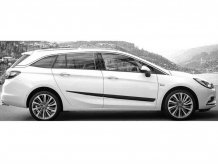 Ochranné bočné lišty Opel Astra 2016- (hatchback i combi)