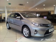 Ochranné bočné lišty Toyota Auris 2012-2019 (combi, 5 dveří)
