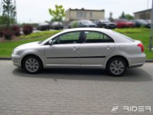 Ochranné bočné lišty Toyota Avensis 2003-2008 (sedan)