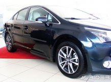 Ochranné bočné lišty Toyota Avensis 2009-2011 (sedan)