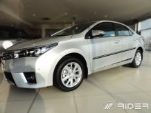 Ochranné bočné lišty Toyota Corolla 2013-2018 (sedan)