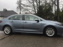 Ochranné bočné lišty Toyota Corolla 2018- (combi)
