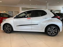 Ochranné bočné lišty Toyota Yaris 2020-