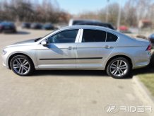 Ochranné bočné lišty Volkswagen Passat B8 2015-2023 (sedan)