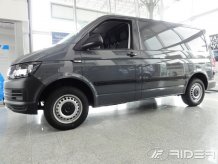 Ochranné bočné lišty Volkswagen Transporter T6 2015-2021 (van, minivan, krátká verze, otočné dveře)