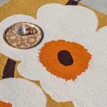 Outdoorový koberec Marimekko Unikko Anniversary honey 433001 Brink & Campman