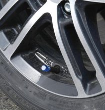 Ozdobné kryty ventilkov strieborné HEXAGON