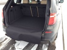 Textilné koberce do kufra auta s nášľapom Opel Crossland X 04.2017 - Perfectfit (3478-kufr)