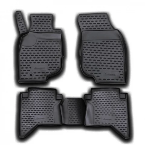 Gumové koberčeky Toyota Hilux 2005-2011 - Novline 28 mm okraj