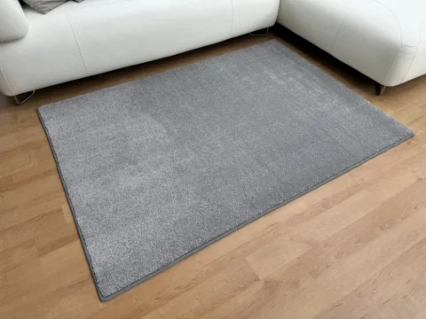 Kusový koberec Lounge šedý